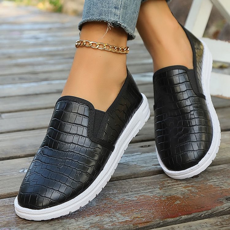 PETRA™ | ELEGANT SLIP ON SNEAKERS