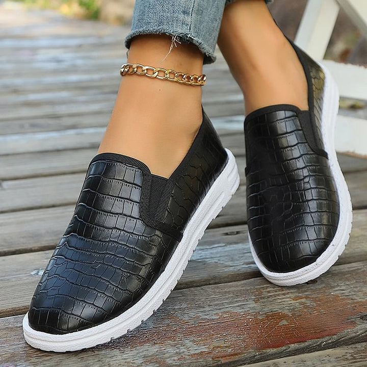 PETRA™ | ELEGANT SLIP ON SNEAKERS