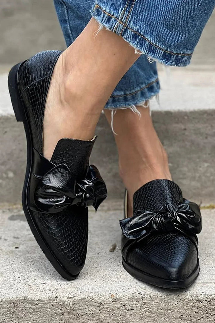 GEORGIA™ | TEXTURED BOW LOAFERS