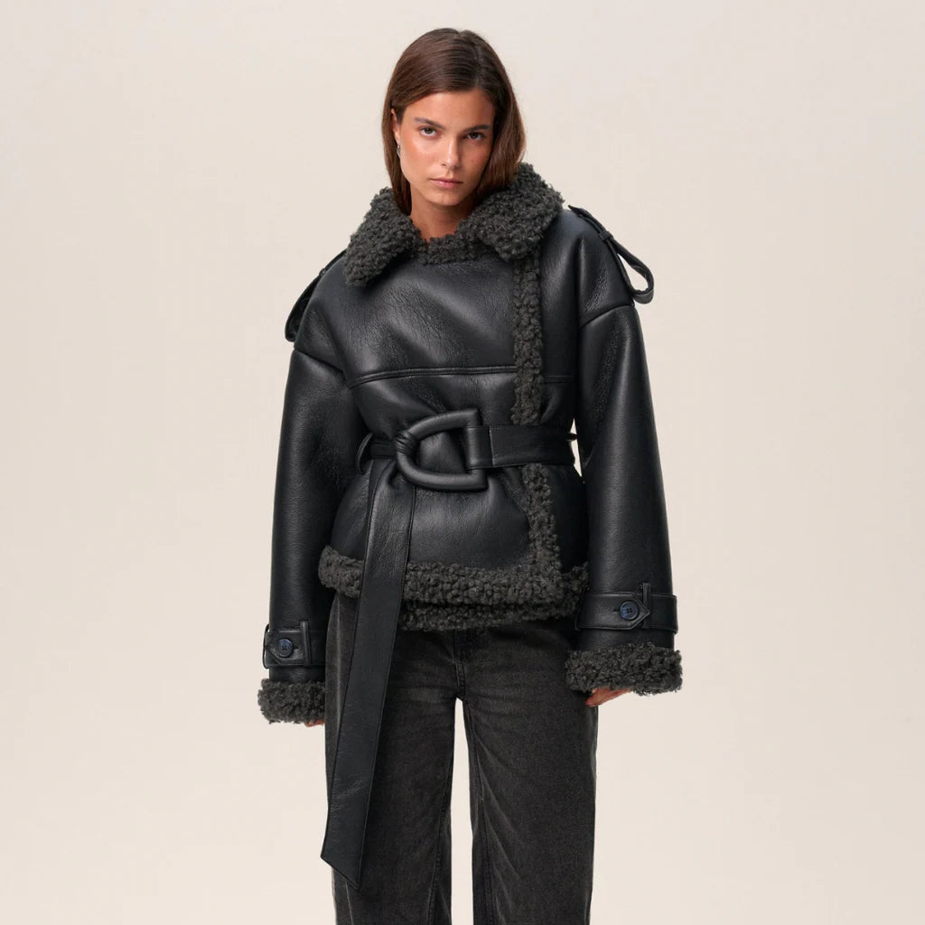 ELVIRA™ | BELTED SHEARLING COAT