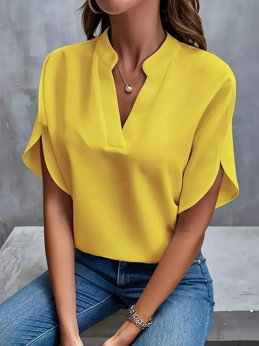 ANNA™ | ELEGANT V NECK BLOUSE