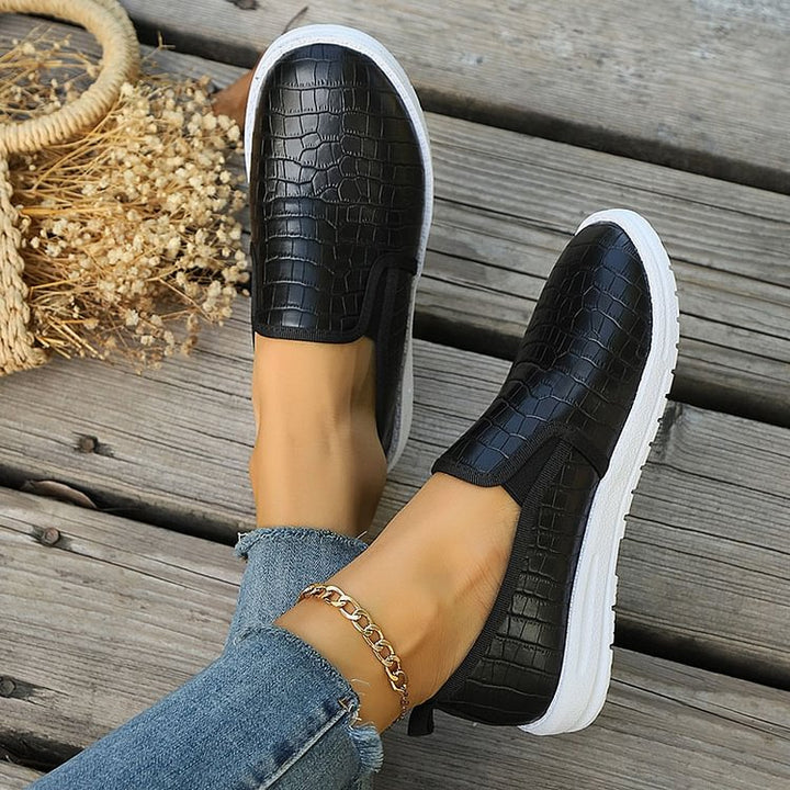 PETRA™ | ELEGANT SLIP ON SNEAKERS