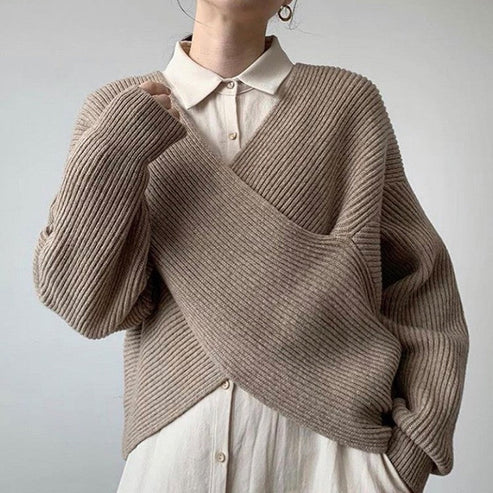ALICE™ | ELEGANT CROSS-KNIT SWEATER